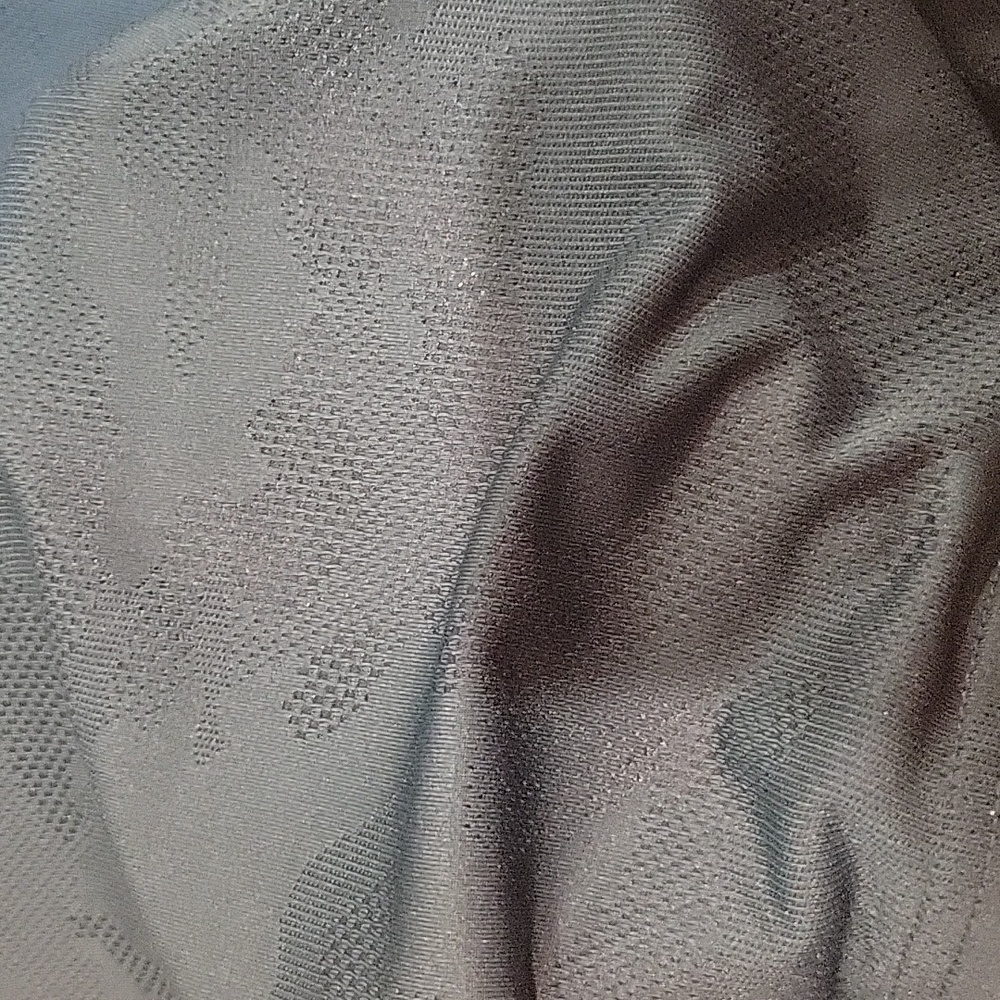 Active Shirt - Picture 2 of 3